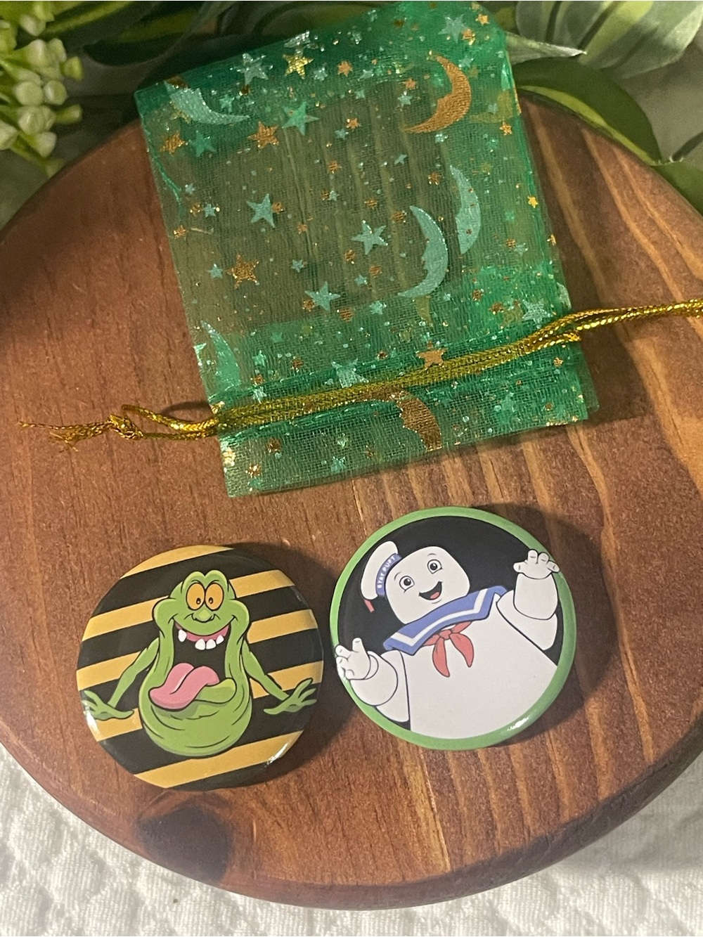 Ghostbusters Slimer & Stay Puft Pin Button Set of 2 Retro Movie Collectibles
👻